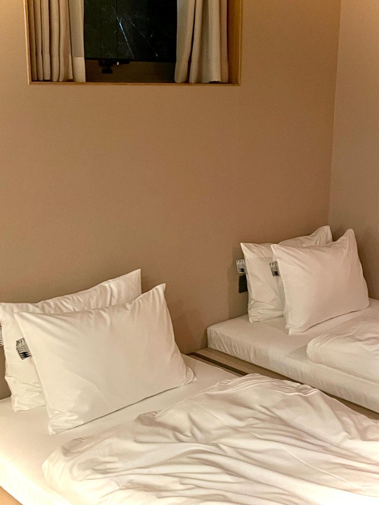 Pbr7 Hotel Unusual Stay Кьонджу Екстер'єр фото