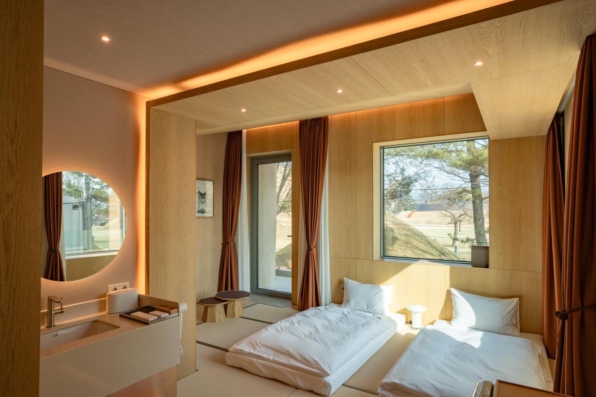 Pbr7 Hotel Unusual Stay Кьонджу Екстер'єр фото