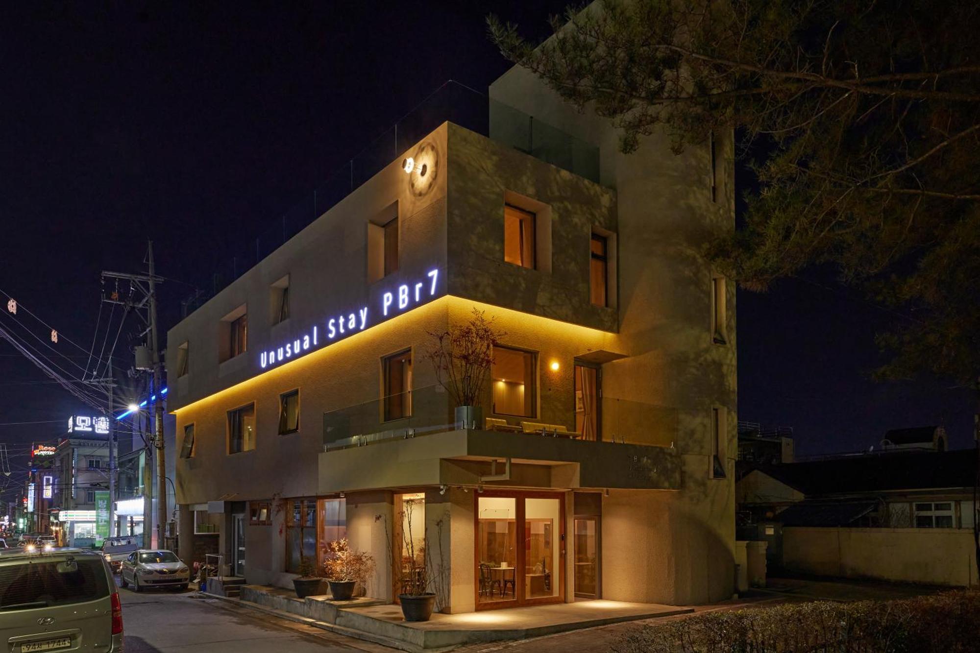 Pbr7 Hotel Unusual Stay Кьонджу Екстер'єр фото